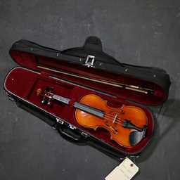 Eastman VL100 1/2 Deluxe Violin Outfit USED