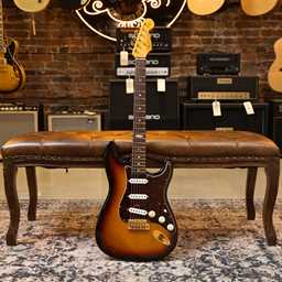 Fender 1997 Collectors Edition Stratocaster (USED)